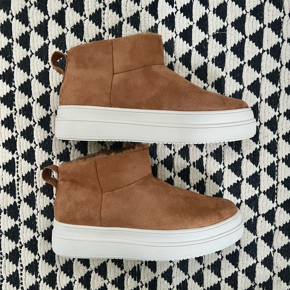 J/SLIDES Tan Waterproof Suede Platform Boots